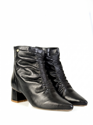 BOTA LIA
