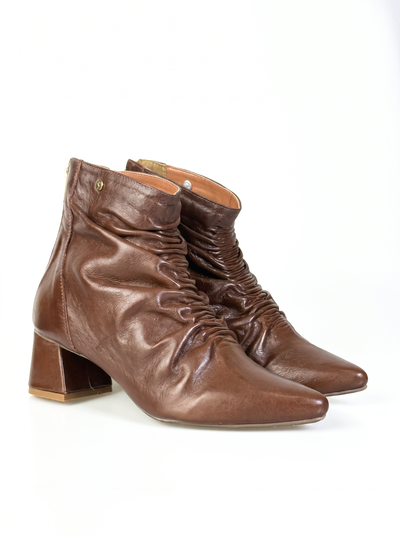 BOTA LIA