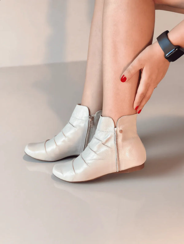 BOTA TINA