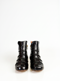 BOTA TINA