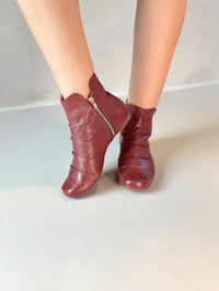 BOTA TINA